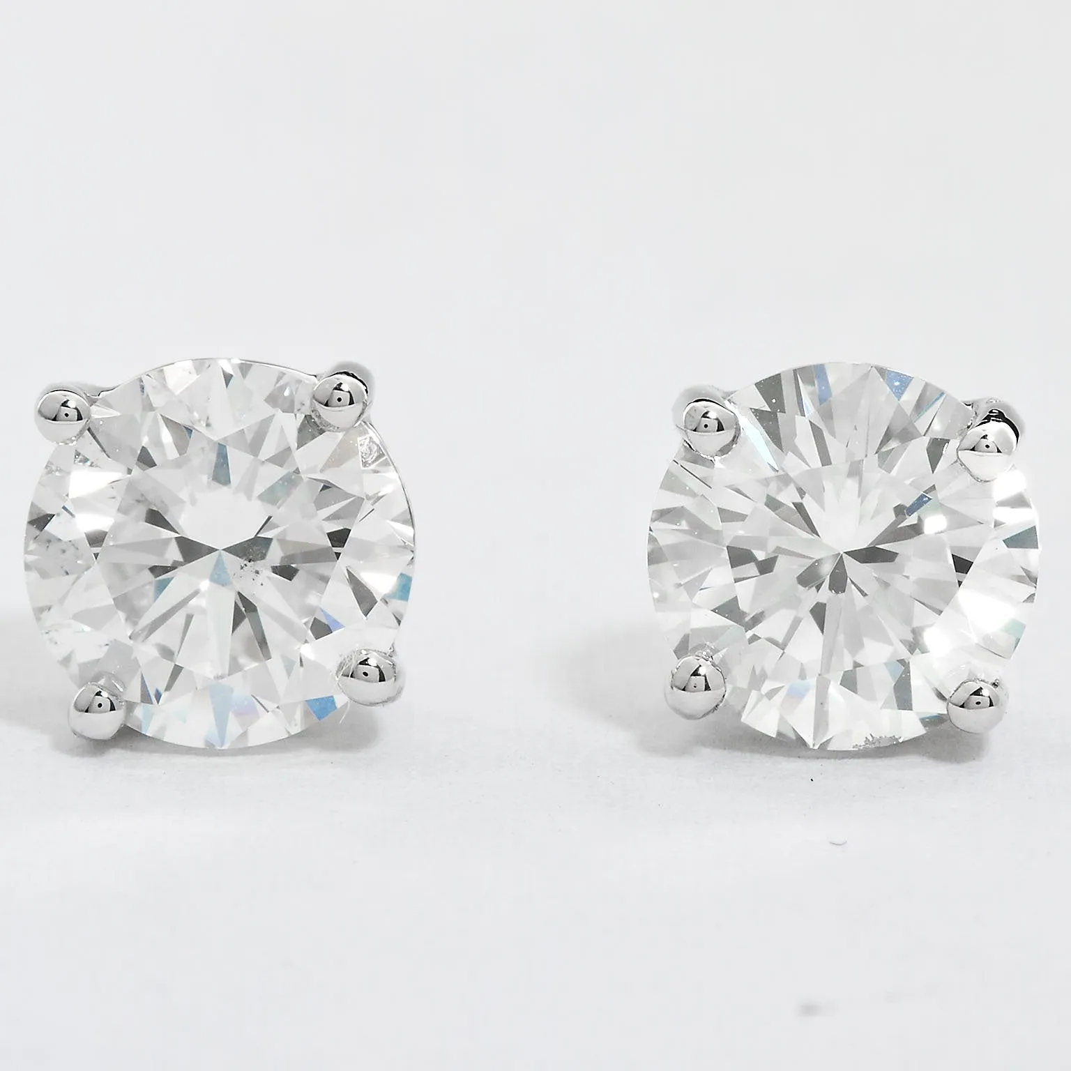 3.00 Carat Round Diamond Stud Earrings