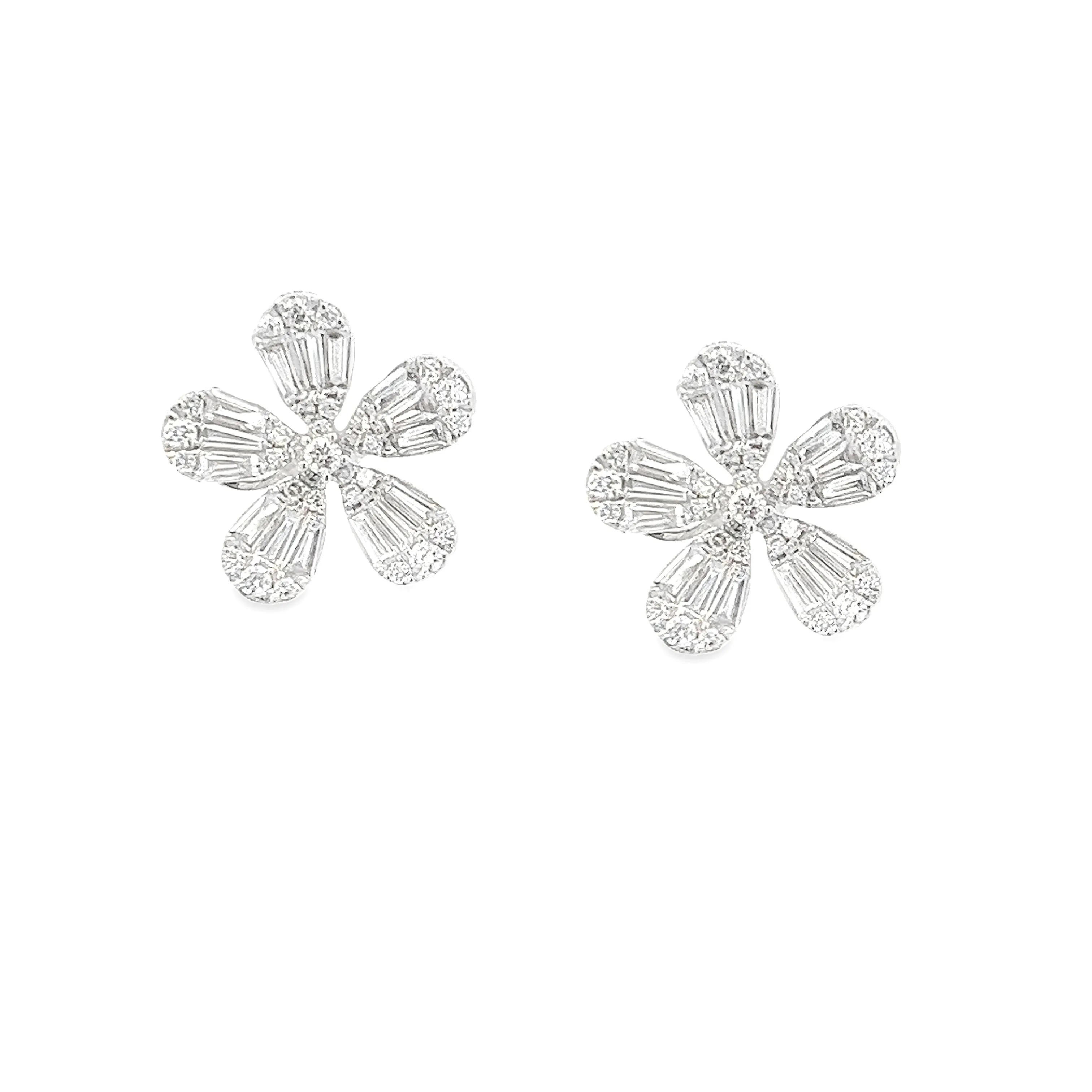 .95ct 18k White Gold Diamond Flower Earrings