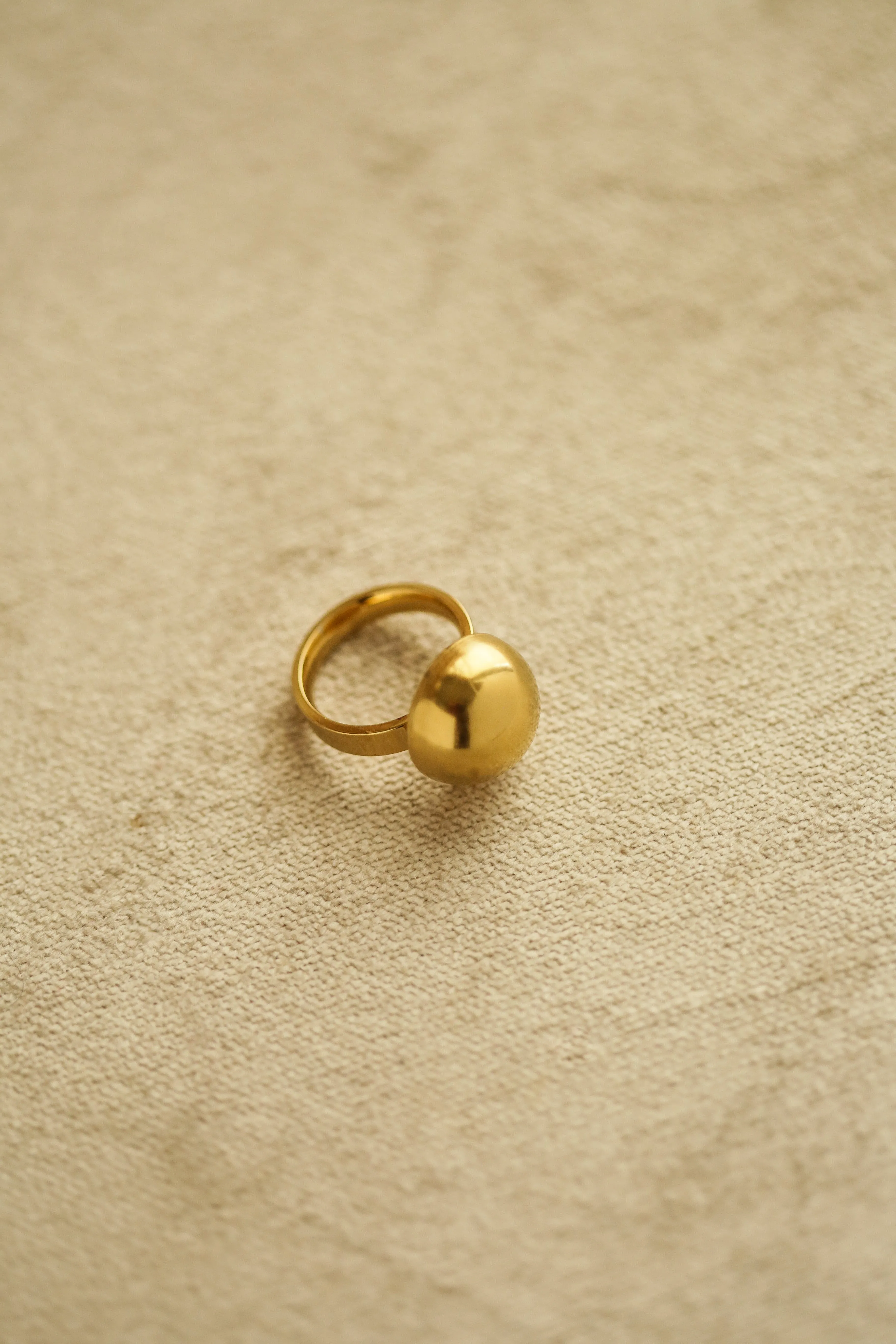Amata Ring