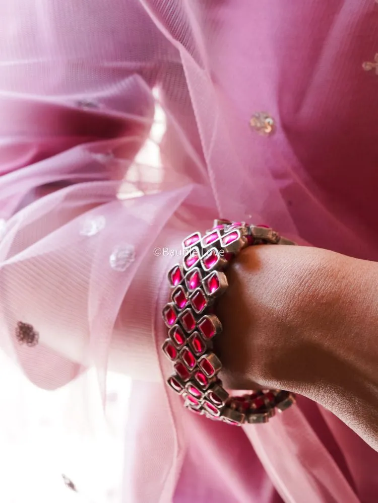 Madhura Glass Patwa Bracelet