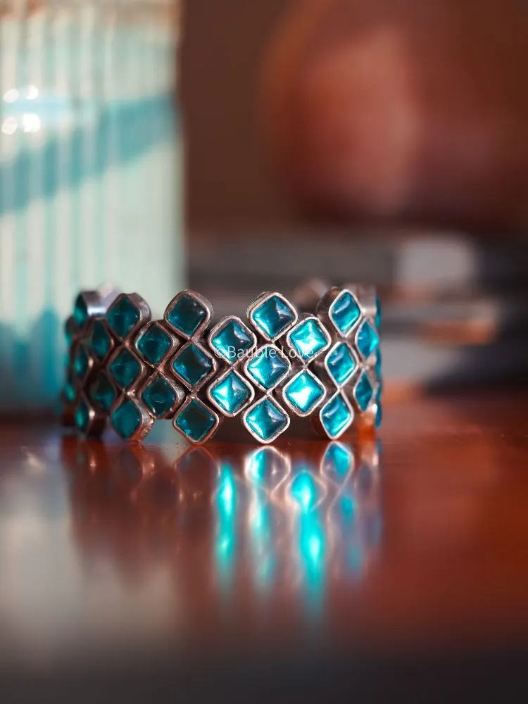 Madhura Glass Patwa Bracelet