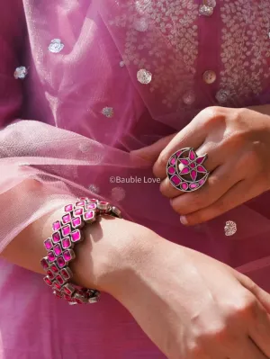 Madhura Glass Patwa Bracelet