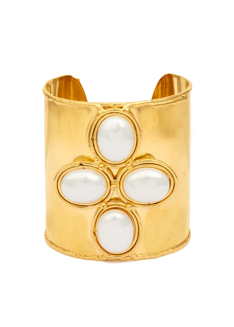 Olympe Cuff Pearls