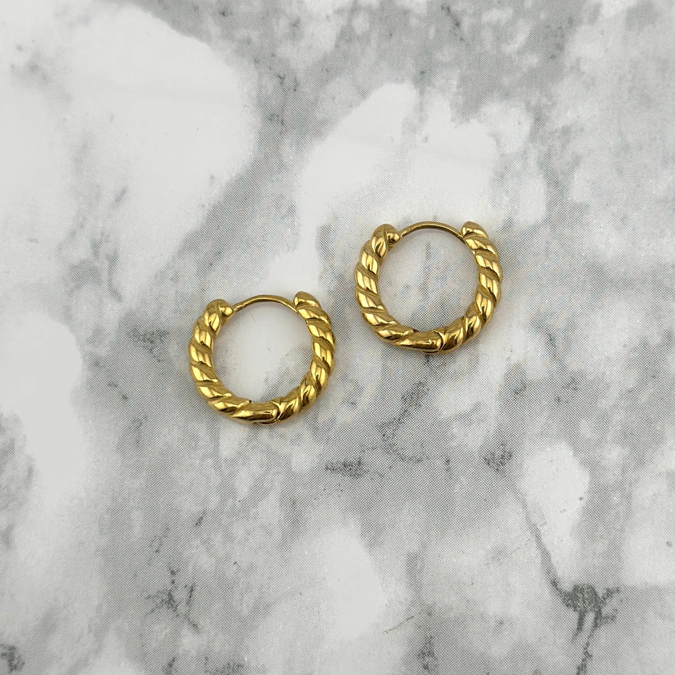 Pilly Tiny Hoops
