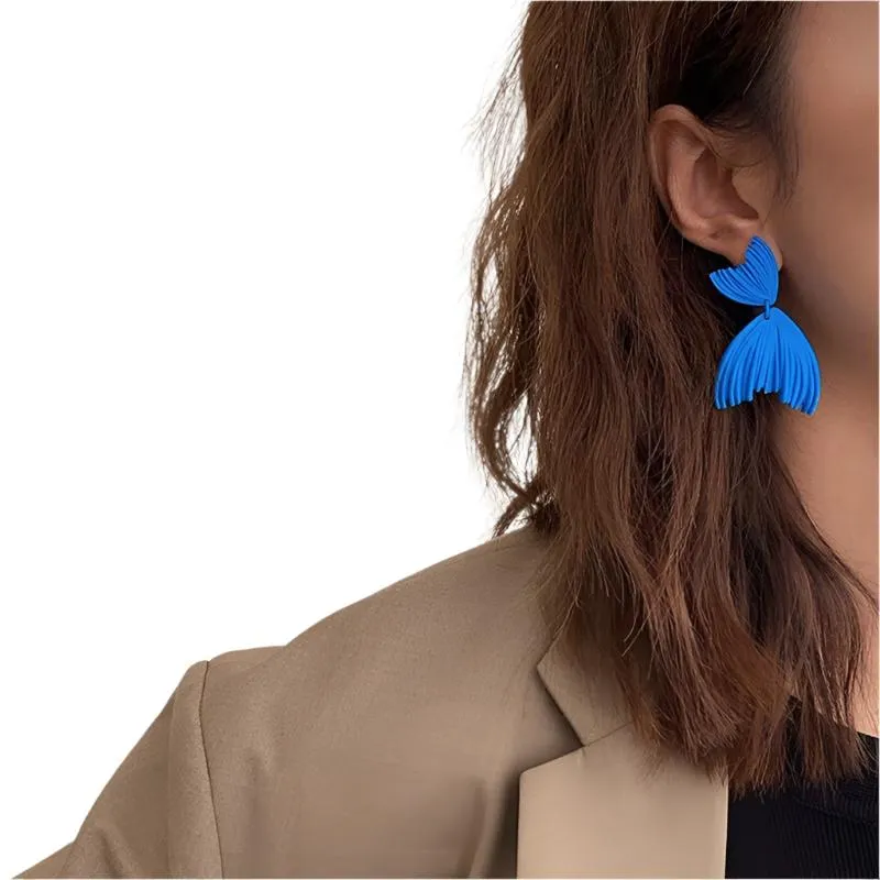 TEEK - Tail Earrings